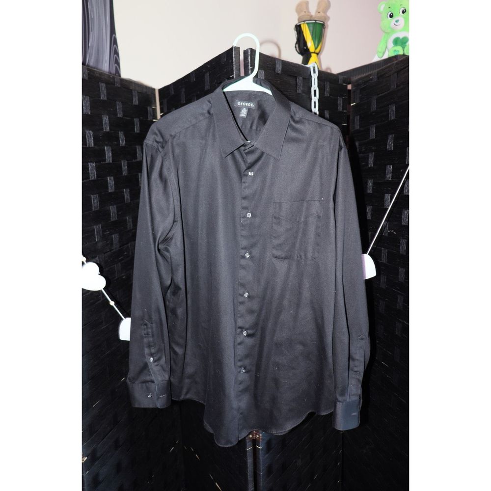 George Silky Men's Dress Shirt (Size L 16-16 1/2, 32-35, 42-44)